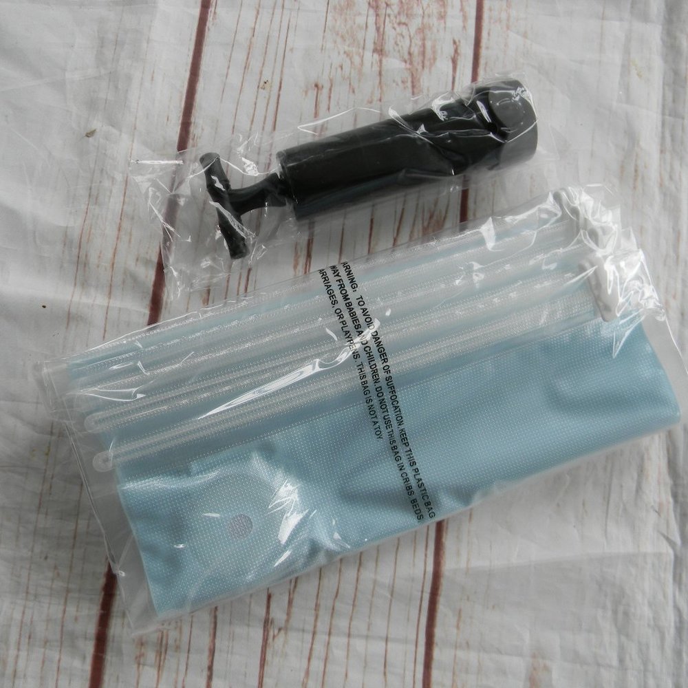 NEW c e ll a  CELLA 8-pc Reusable Vacuum Seal Antimicrobial Storage Bags BLUE SK